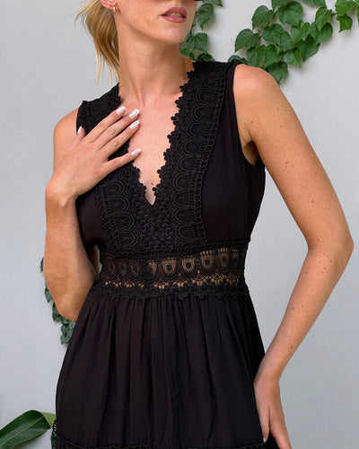 Elea™ - Robe en dentelle artisanale avec décolleté en V - Bibi Chérie